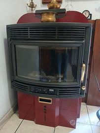 STUFA A PELLET + 1 PEDANA DI PELLET PURO FAGGIO
