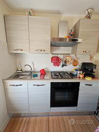 cucina praticamente nuova