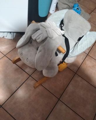 cavallo a dondolo nattou