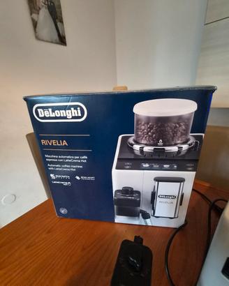 macchina caffe Delonghi Rivelia 