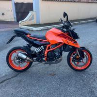 KTM DUKE 390 2024 (Con Quickshifter up&down)