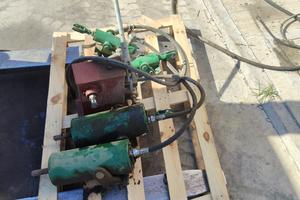 Kit frenatura idraulica per rimorchio agricolo