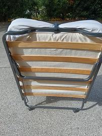 Letto pieghevole con materasso