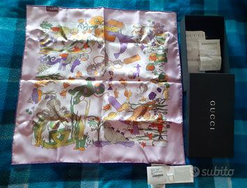 GUCCI Carrè in seta stampato NUOVO