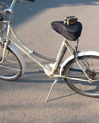 bicicletta tipo olandese ruote 24 marca frejus