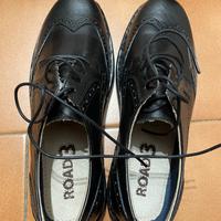 scarpe francesine stringate da uomo nere