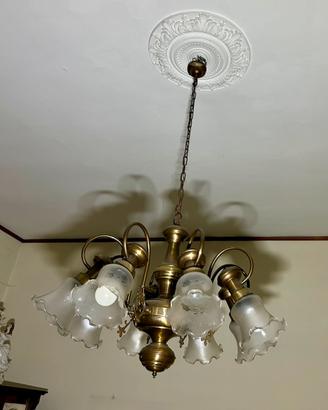 Lampadario vintage in ottone e vetro per salone