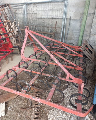 Vibropreparatore atrezzi agricoli
