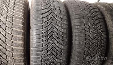 Gomme usate semi nuove Bridgestone 215 55 17 98w