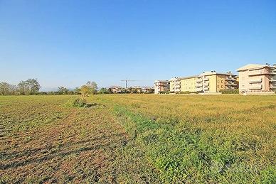 Terreno di 7990 m² a Zanica