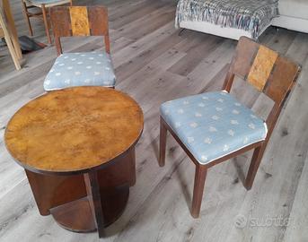 Sedie e tavolino vintage 