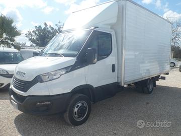 Iveco Daily 35c14 furgonatura con pedana