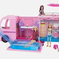 Camper più casa della Barbie più accessori.