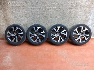 Cerchi in lega gommati R17 originali Citroen