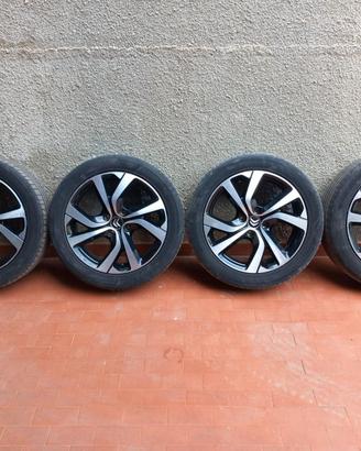 Cerchi in lega gommati R17 originali Citroen