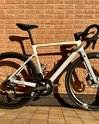 Focus izalco max 9.8