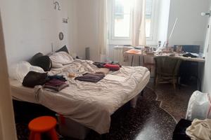 Stanza in Genova Centro libera dal 1 aprile