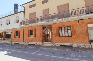 CASA INDIPENDENTE A SIROLO