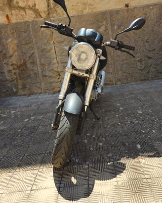 Ducati Monster 600 – 2001