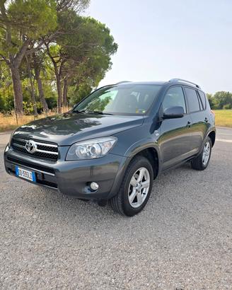 Toyota RAV 4 RAV4 2.2 D-4D 177 CV Luxury