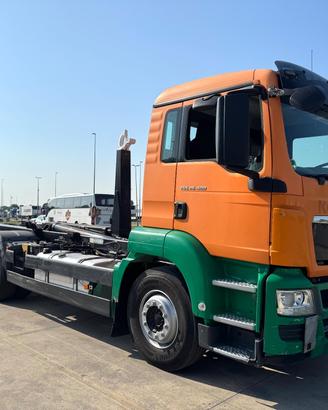 AUTOCARRO GANCIO SCARRABILE MAN TGS 26.400