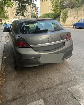 Opel astra gtc