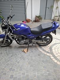 Moto kawasaki