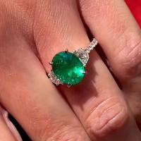 Anello con Smeraldo e Diamanti