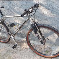 bicicletta MTB