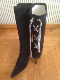 Stivali neri con fiocco in raso grigio Lollipops