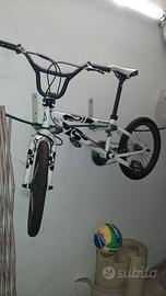 Bicicletta BMX