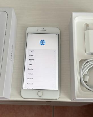iPhone 8 Plus 64GB Silver