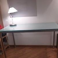 Scrivania in acciaio e vetro satinato
