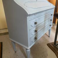 Scrivania con ribaltina