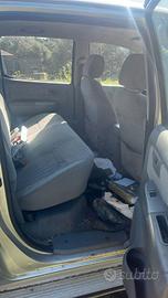 hilux toyota incidentato 