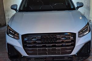 Audi Q2 35 TDI 2.0 Identity Black S Tronic