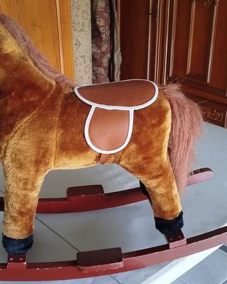 Cavallino a dondolo