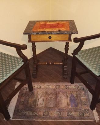 Tavolino d'epoca fine '800 con piano marmo scuro