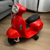 Moto elettrica Vespa per Bambini
