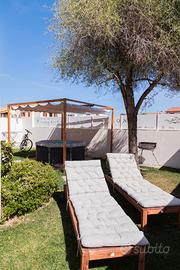 Villetta a Pula, con giardino e piscina idro