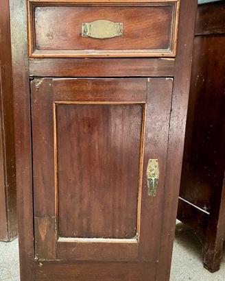 2 Comodini in legno arte povera