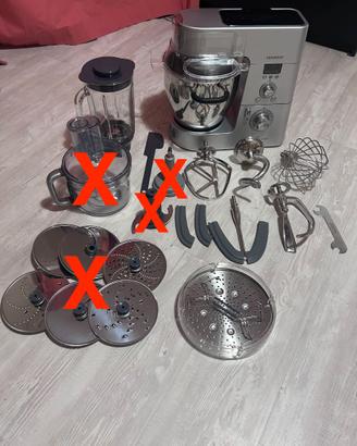 Kenwood Cooking Chef KM080 con accessori