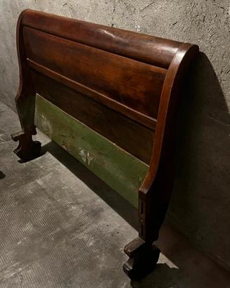 letto a barca antico