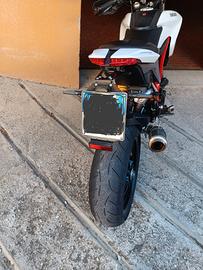 ducati hypermotard 