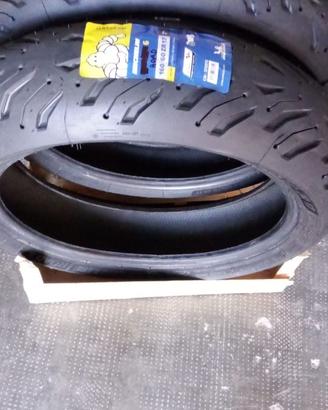 Pneumatici moto MICHELIN Road 6 - nuovi