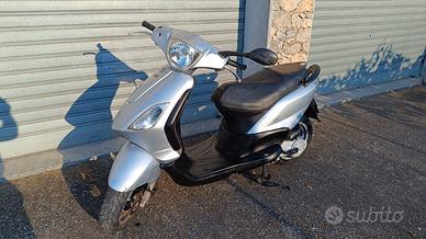 piaggio fly 50 4t