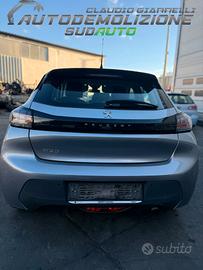 RICAMBI USATI PEUGEOT 208 1.2 PURE-TECH 2022 HM05