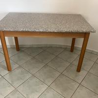 Tabolo /scrivania / sedia da uficcio