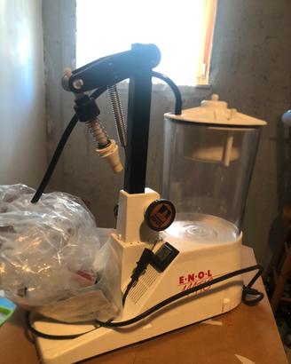 Imbottigliateice elettrrica per birra e vino