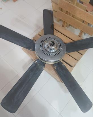 Ventilatore da soffitto antico